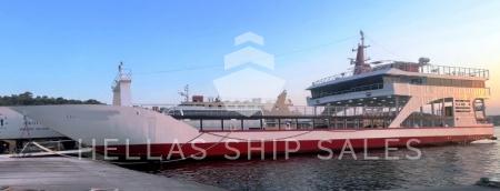 NB - LANDING CRAFT - PASSENGERS - VEHICLES