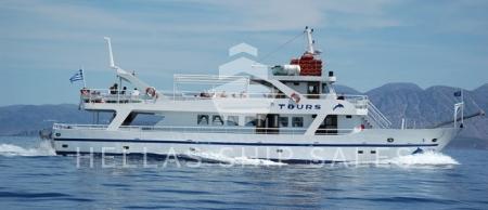 DAY PASSENGER MOTOR YACHT