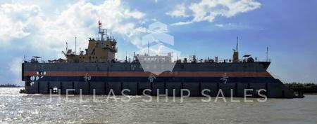 FLOATING DOCK