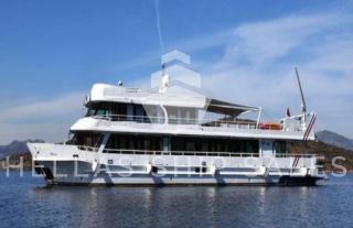 SMALL PASSENGER STEEL MOTOR YACHT - CRUISE VESSEL